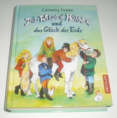 Cover of Die Wilden Hühner und das Glück der Erde (Die Wilden Hühner, #4)