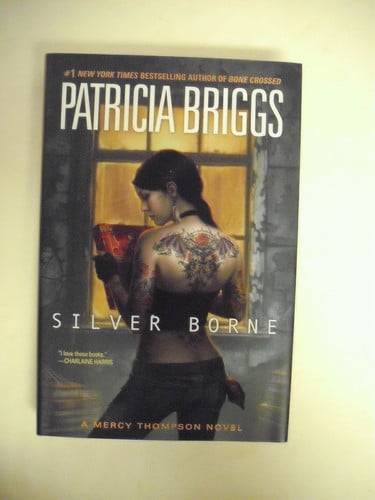 Cover of Silver Borne (Mercy Thompson, #5)
