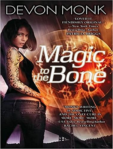 Cover of Magic to the Bone (Allie Beckstrom, 1)