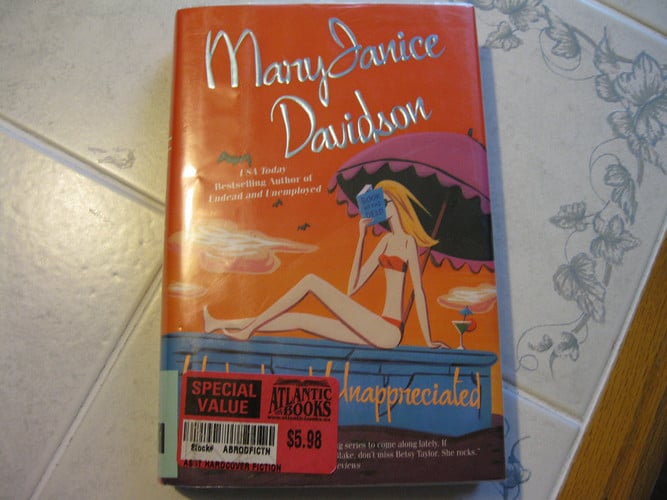 Cover of Undead and Unappreciated (Undead, #3)